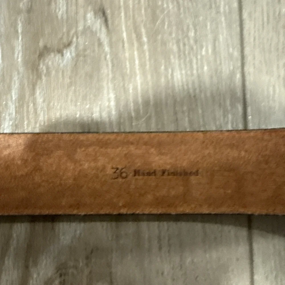 Chambers Belt Co Men's leather Belt with Engraved Metal Buckle Sz 36 Made‎ USA